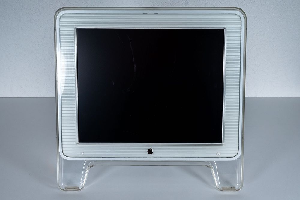 Apple Studio Display 17” ADC (M7649)