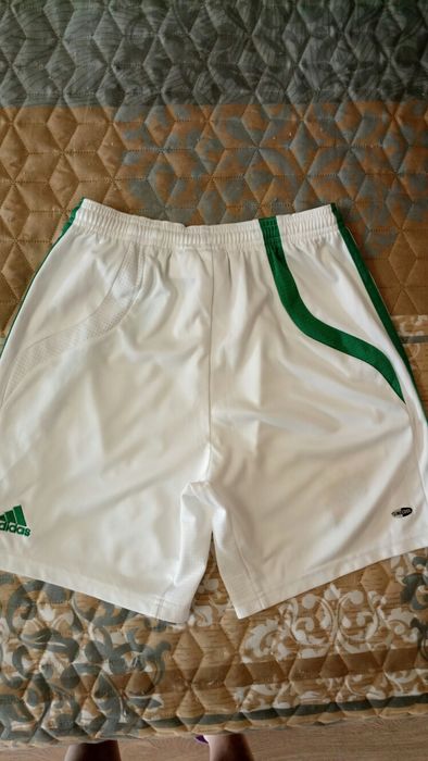 Adidas детски шорти-152 ръст.
