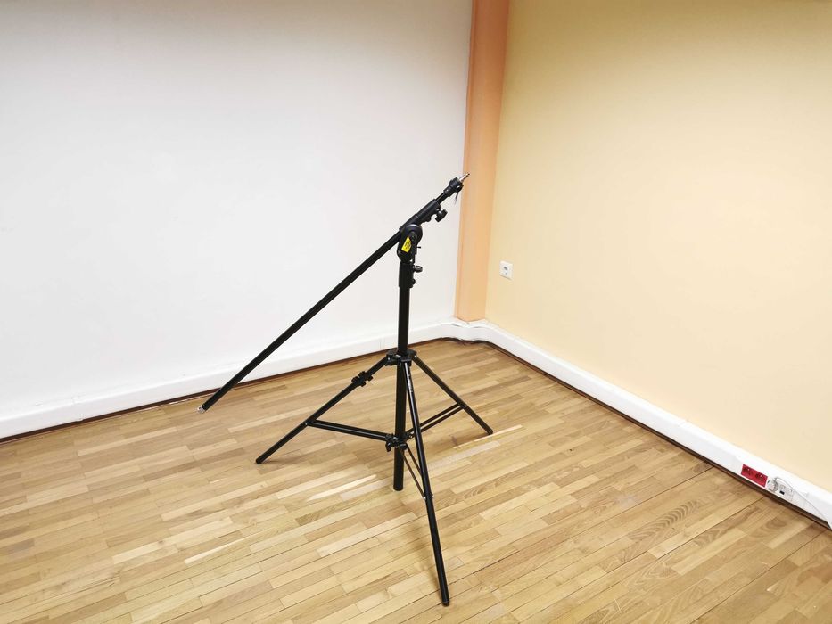 Multiblitz 420 NSB / Manfrotto 420 Combi Boom Stand статив с напречно рамо (жираф)