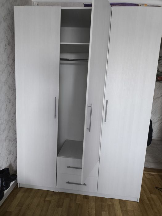 Шкаф в отличном состоянии