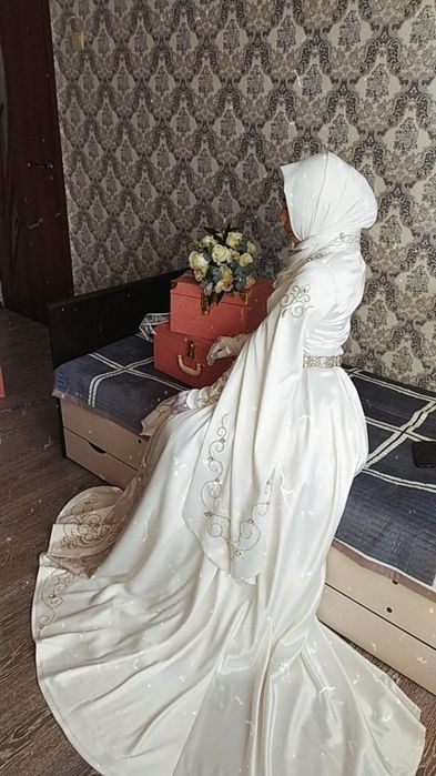 Свадебное национальное платье