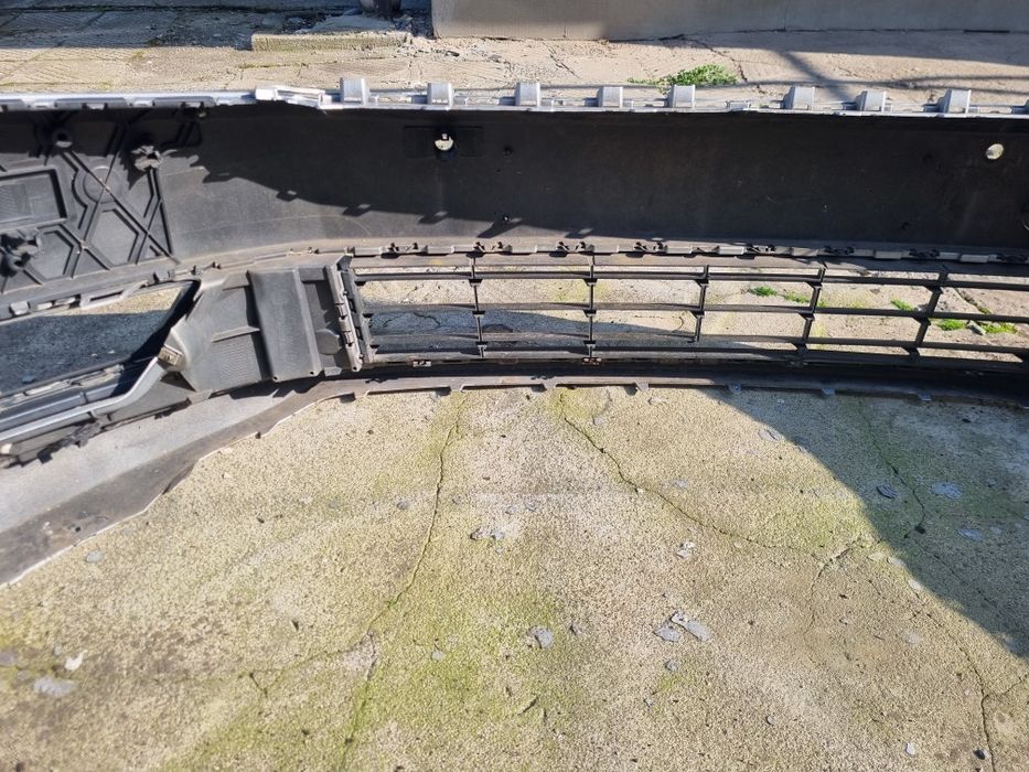 Предна броня Пасат б7