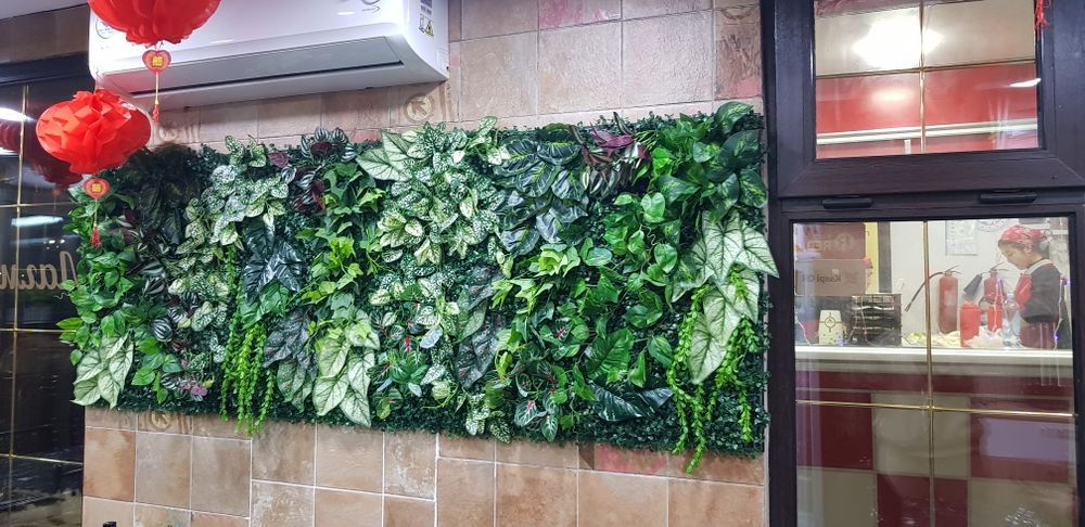 Фитостена из искусственных растений