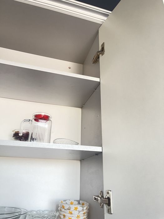 Продам кухоный гарнитур срочно