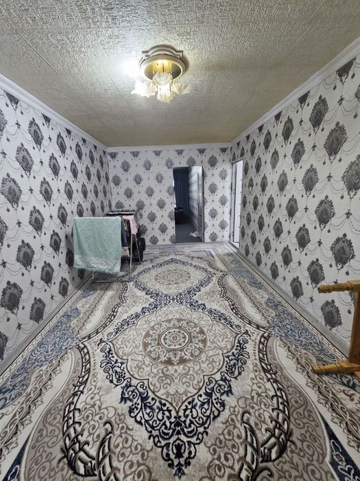 Срочно продаётся 2 комнатная квартира в городе Чирчике