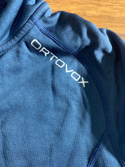 Дамски полар Ortovox Merino Fleece Light Hooded Jacket L