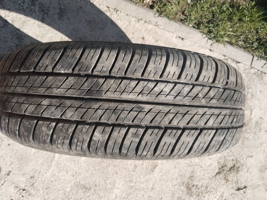Летние 2  б/у шины