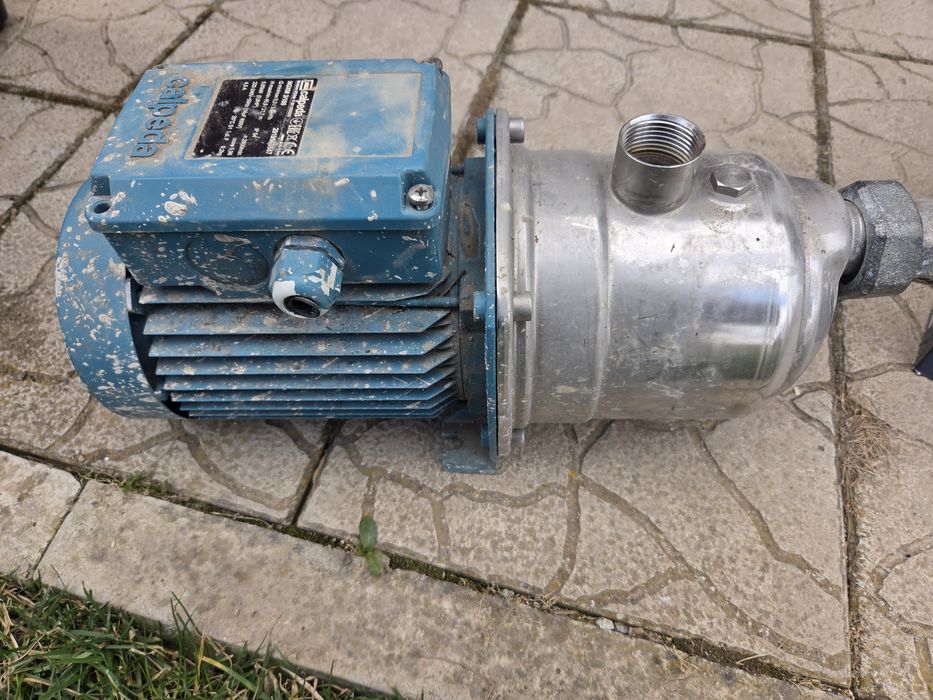 Водна помпа Calpeda NGXM 3/100 + автм. контролер