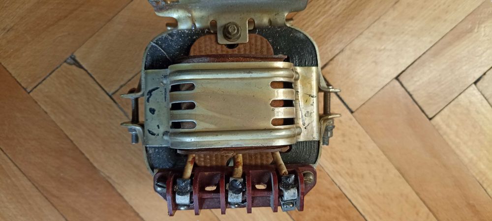 Трансформатор руски 380V/24v-5v