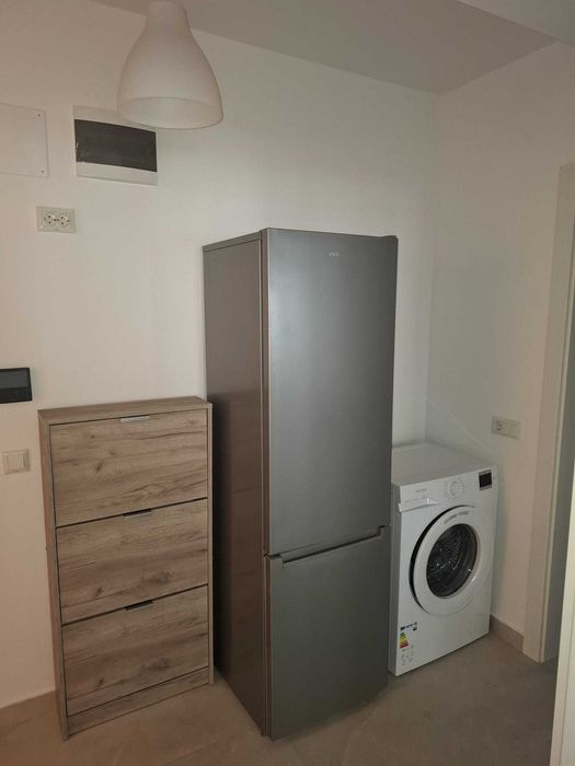 Inchiriez un apartamnet cu 2 camere