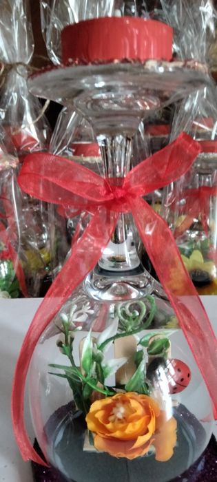 Pahare decorative cu suport pentru lumânare