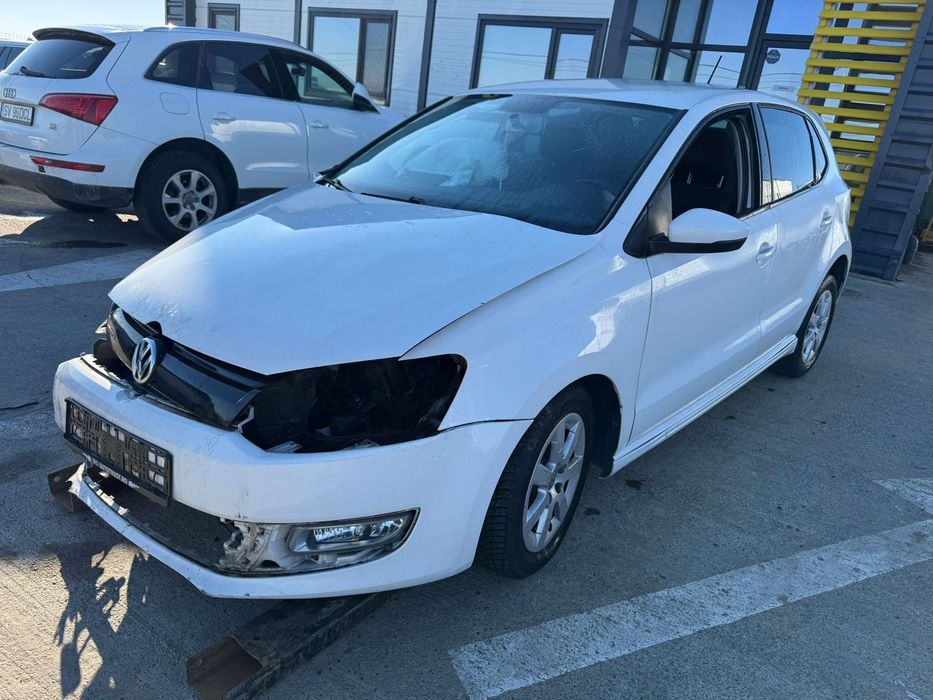 Dezmembrez / Dezmembrari / Piese / Accesorii Vw polo 6r 2014 alb 1.2 CFWA volan stanga