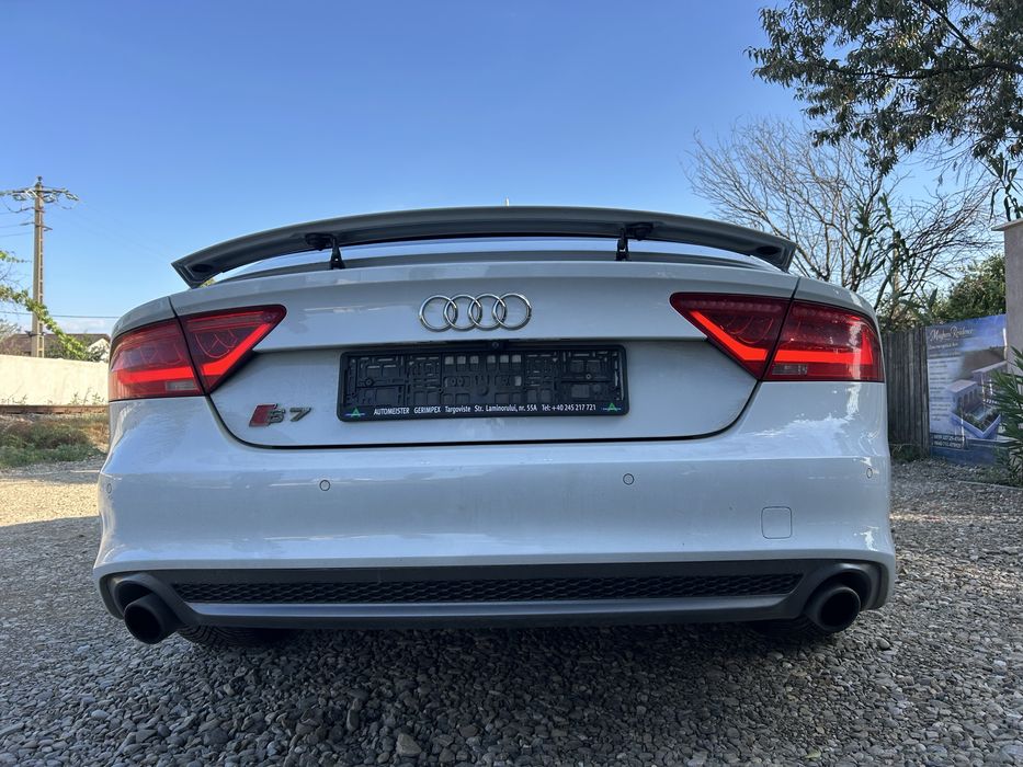 Stop stânga aripă Audi A7 4G 2013