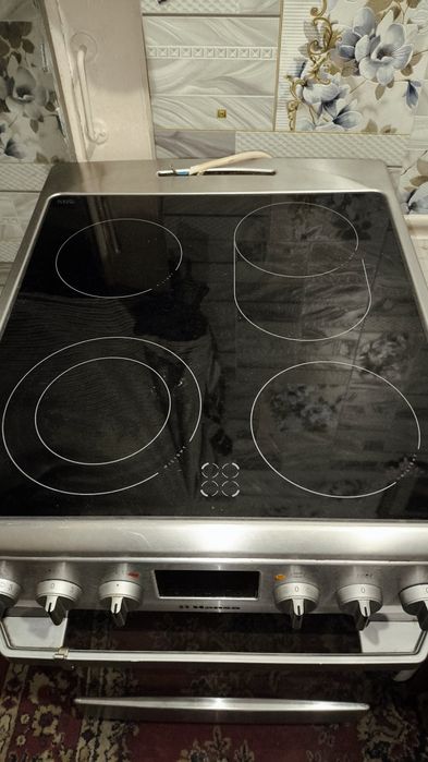 Продам электроплиту