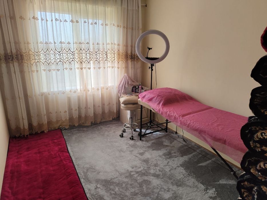 Срочна 3 хонали уй сотилади !!