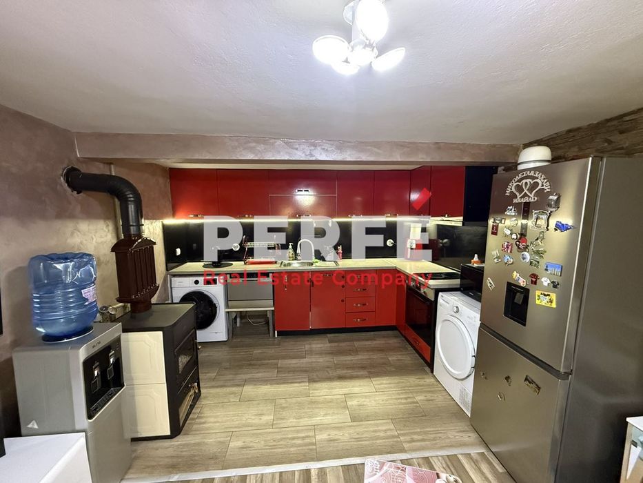 Продава се Къща в Каблешково - 123 кв.м за 1049 €/кв.м - Снимка #1