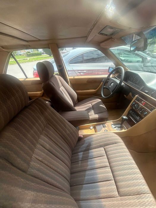 Mercedes 300D  epoca 1985