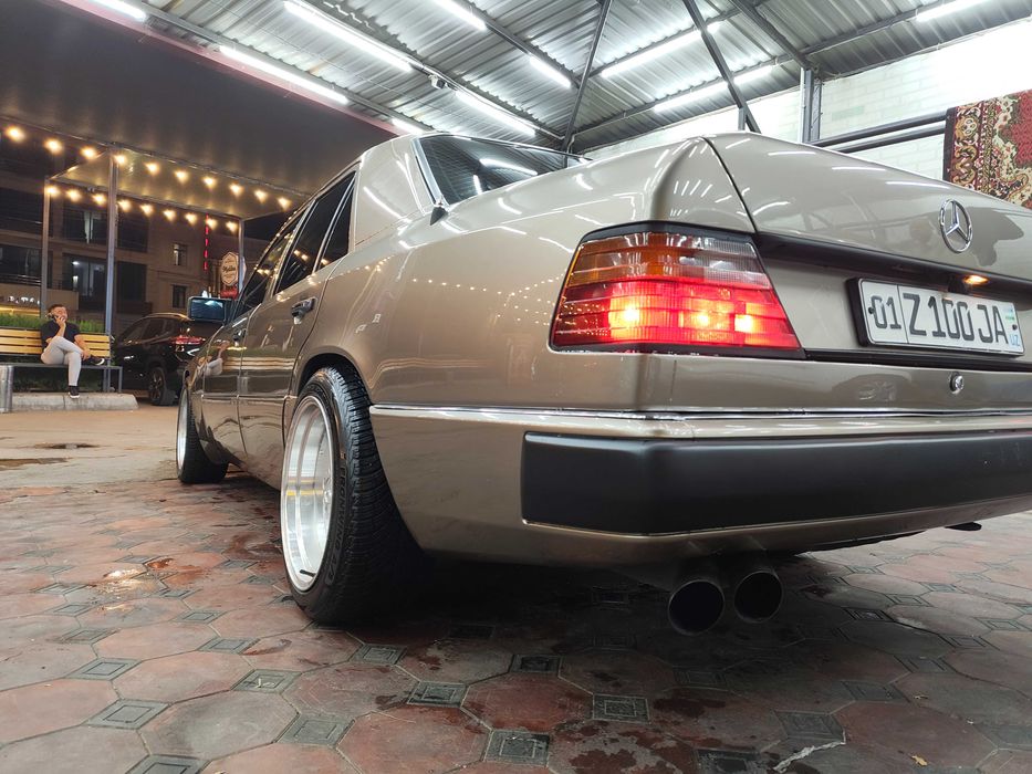 Mercedes W124 Ешка
