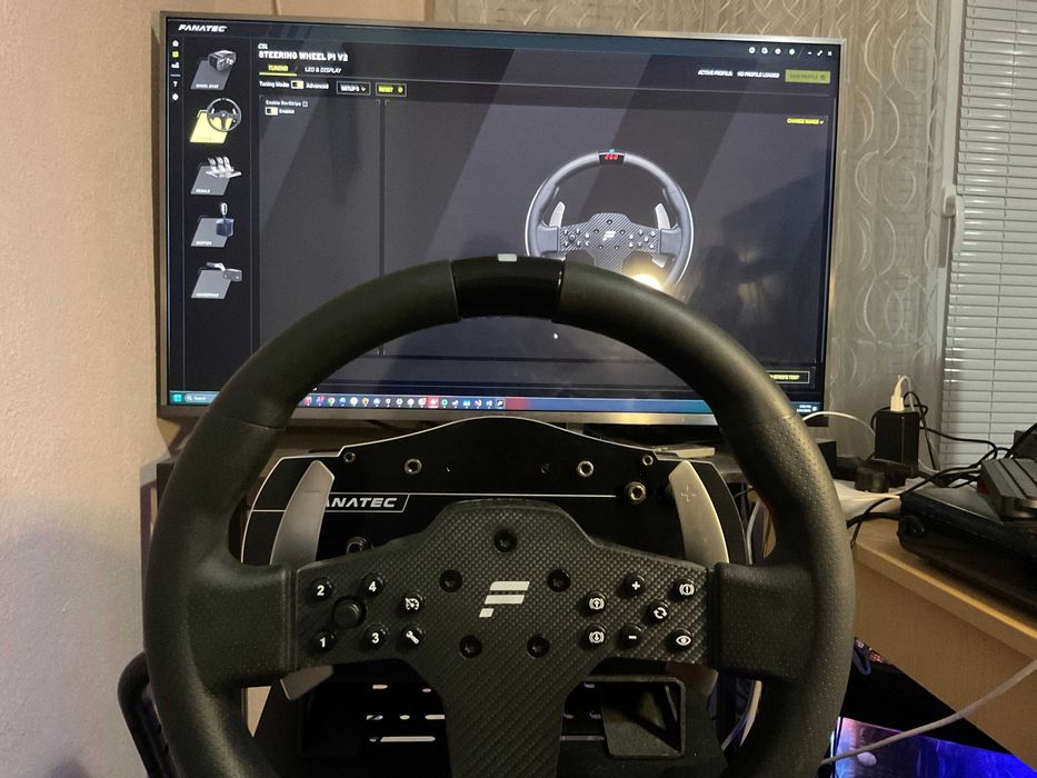 Fanatec Clubsport Base v2.5 и CSL Steering Wheel P1 V2