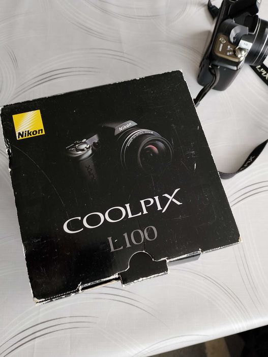 Фотоапарат Nikon COOLPIX L100