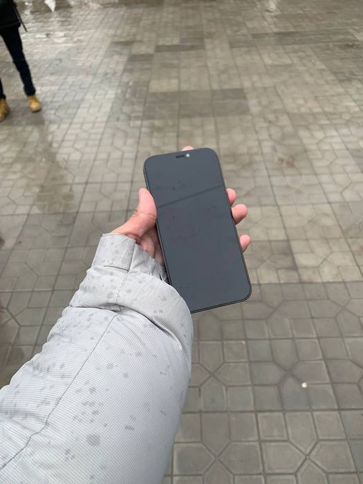 Iphone 12 pro с гарантией
