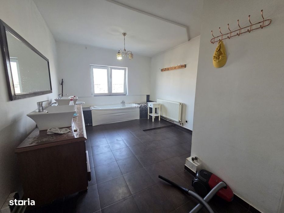 Apartament 4 camere-decomandat-Zimbru