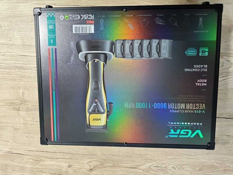 Mașină de tuns VGR V-015 / Preț negociabil / – Utilizată, stare bună + lama JRL taper