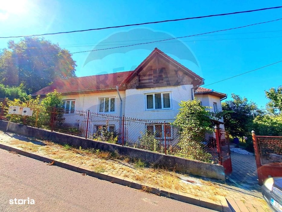 Casă de vanzare 170 mp, teren 1800 mp, Medias, cartier Vitrometan