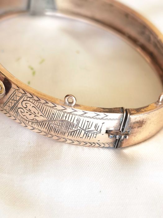 Старинна Дамска Овална Гривна, изработена през 1906 г