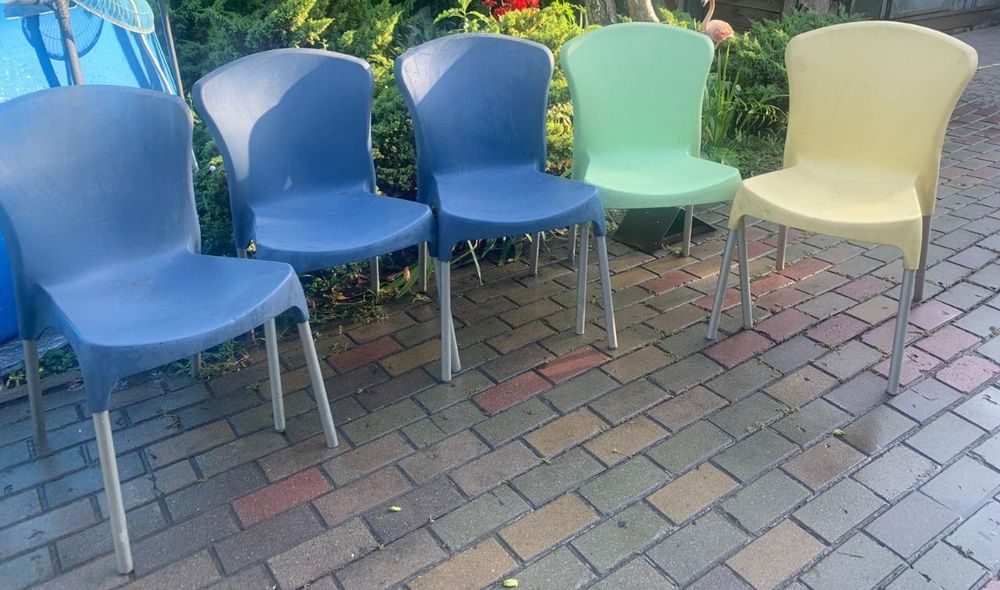 Стулья садовые пластик