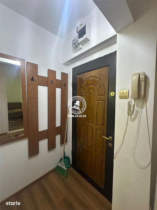 Apartament 2 camere, etaj intermediar, fara risc - Podul de Piatra