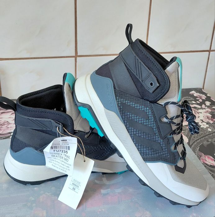 Trrex Adidas marimea 42