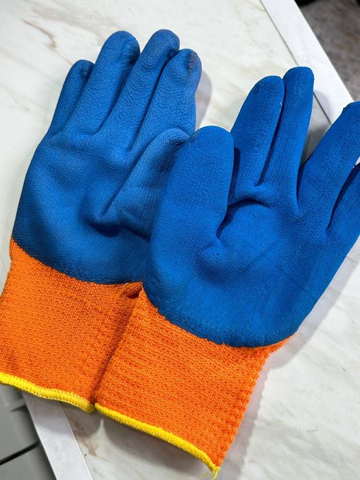 Перчатки сварочные- краги, перчатки рабочие.