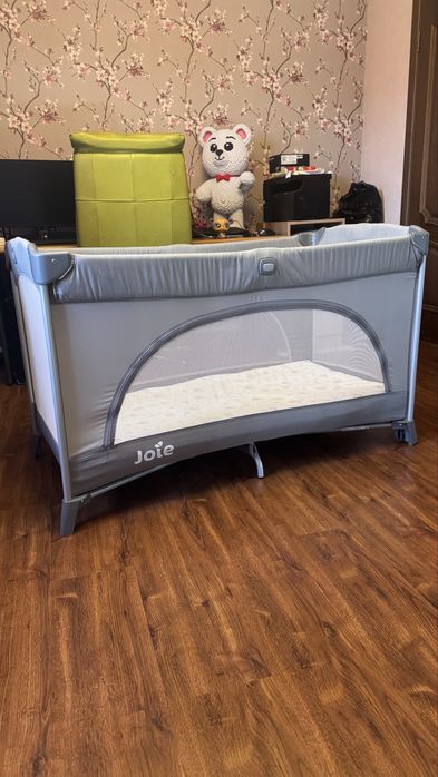 Детский складной манеж Joie