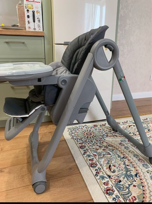 Стульчик для кормления Chicco magic relax серый