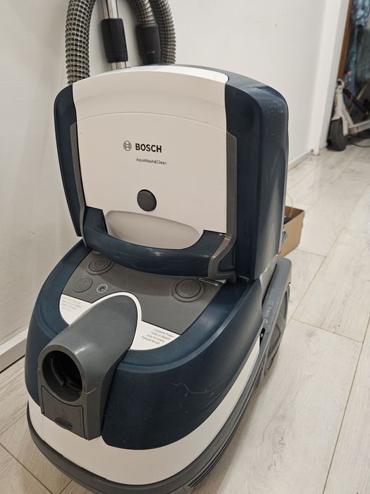 Aspirator bosch fara sac