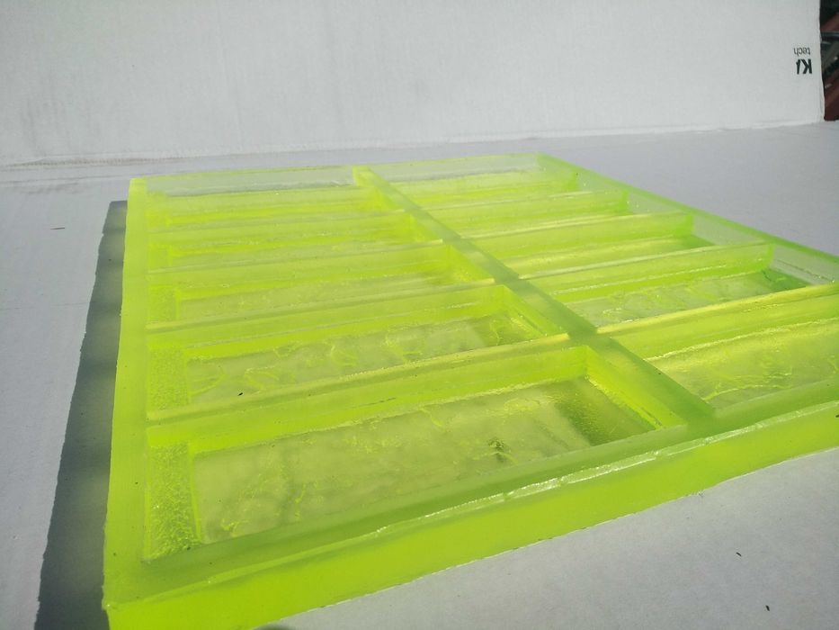 Течен двукомпонентен полиуретан за форми на плочки бетон 10 кг