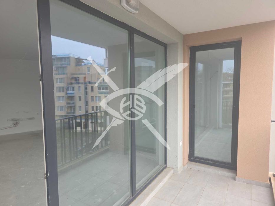 Двустаен на метри от плажа в с.Равда!