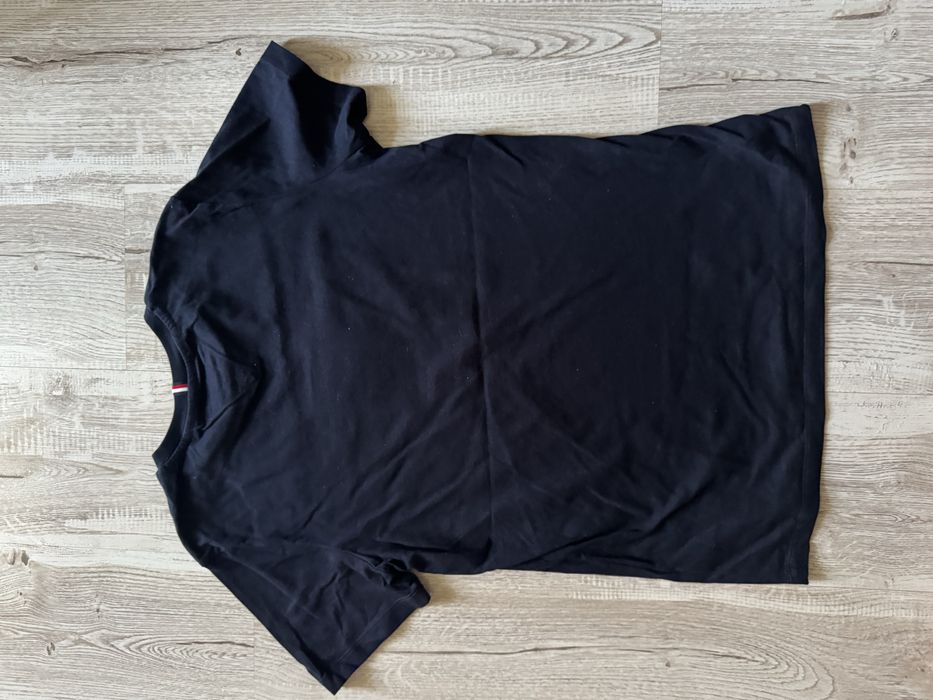 Tricou tommy baieti de vanzare!!