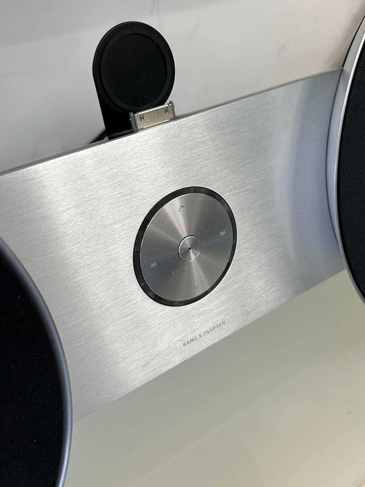 Bang & Olufsen BeoSound 8 - уникален спийкър за iPhone, iPad