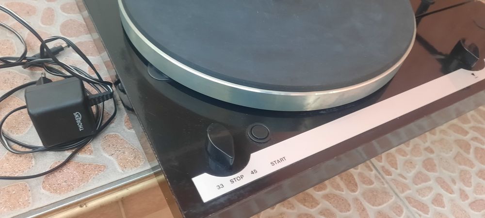 ГРАМОФОН Thorens TD318