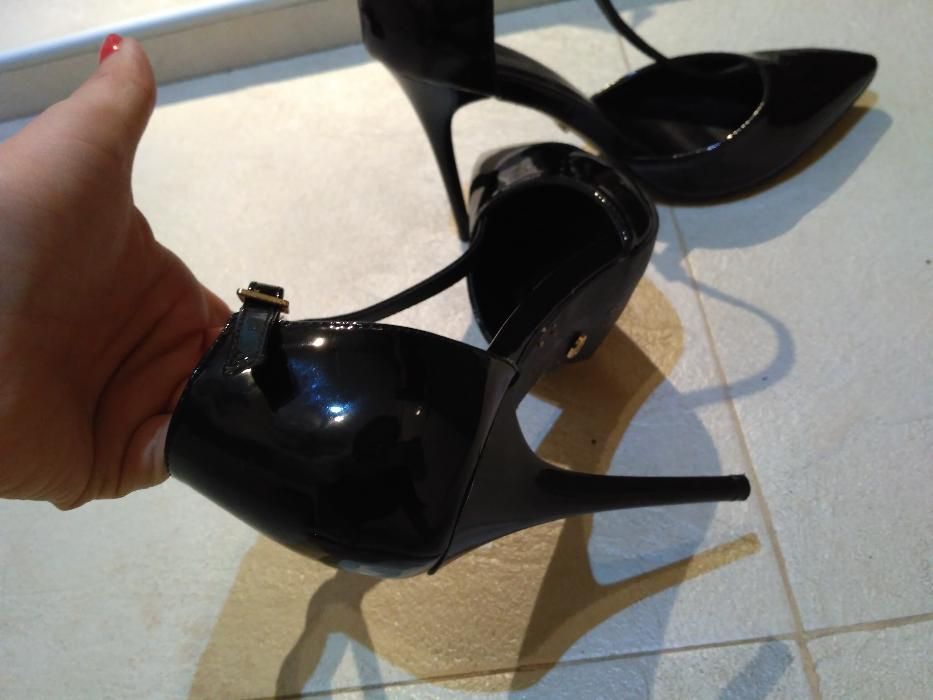 Дамски обувки