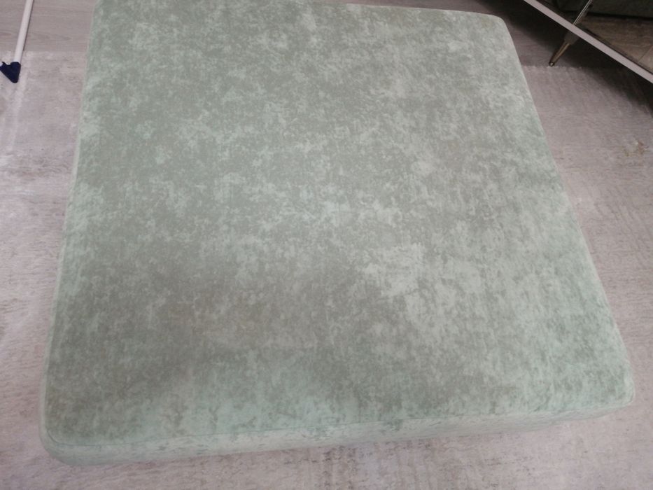 Продам итальянский пуф