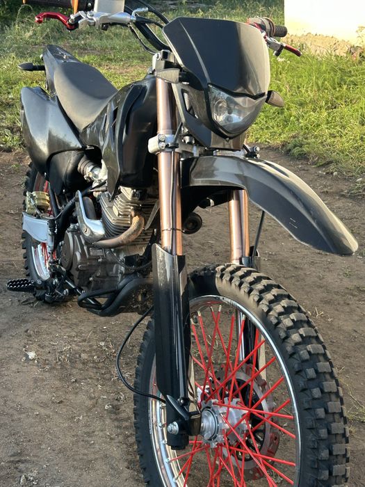 Мотоцикл эндуро 250