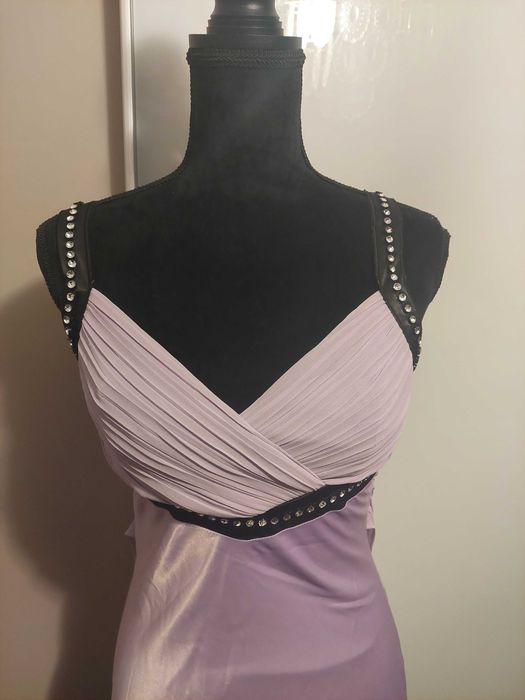 Rochie lunga mov cu strasuri si spate gol