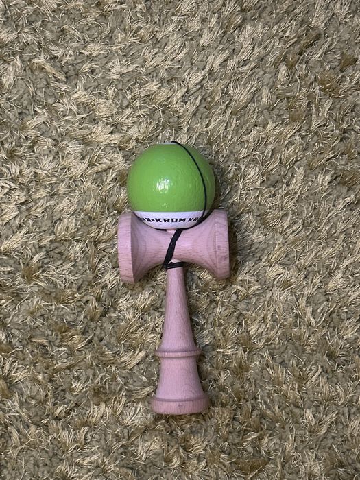 kendama krom pop