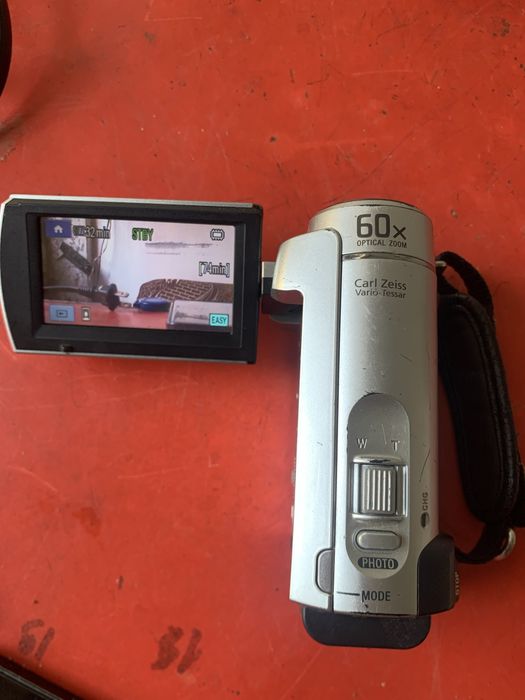 Camera sony sotiladi