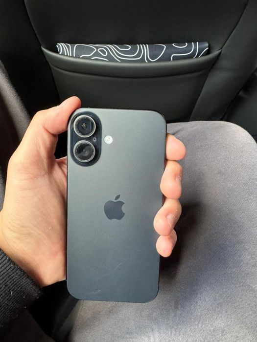 Продаю iphone 16