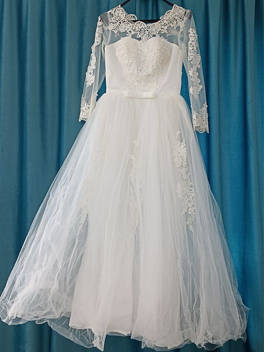 Продам свадебное платье с фатой