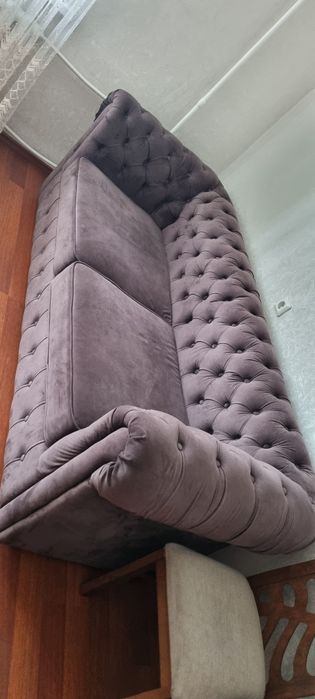 Диван в отличном состоянии 2,2 метра